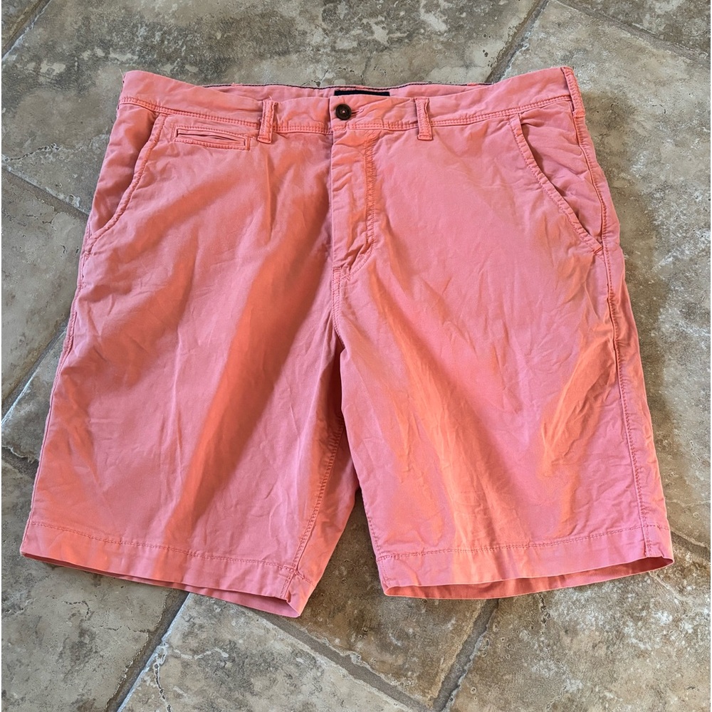 American Eagle men’s shorts sz 38